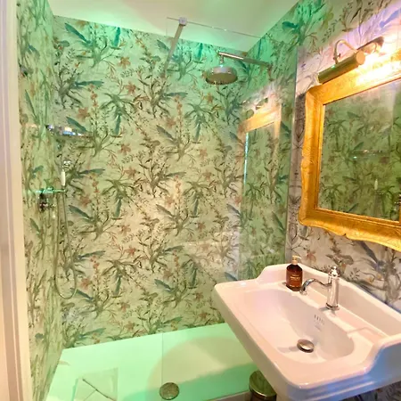 Queen Of Luxury Maison d'hôtes Rome