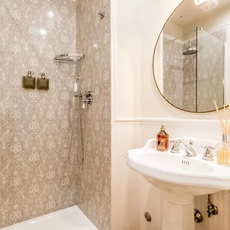 Queen Of Luxury Maison d'hôtes Rome