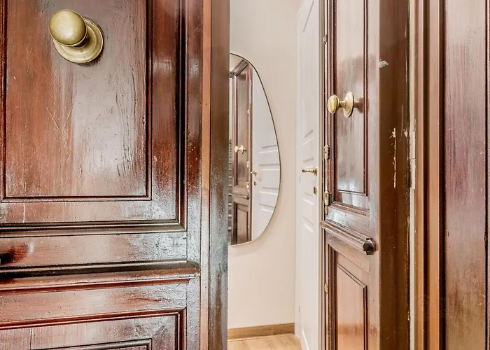 Queen Of Luxury Guest house 4*